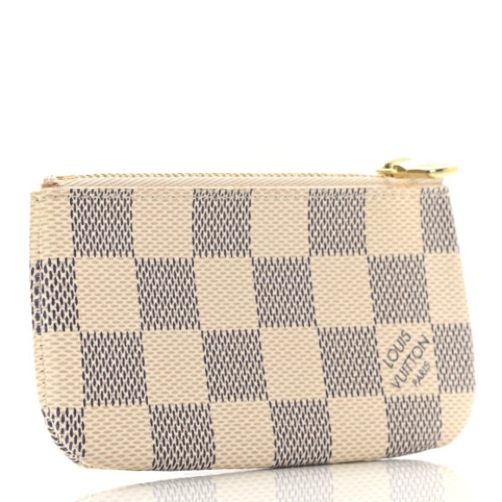 LOUIS VUITTON
Damier Azur Key Pouch